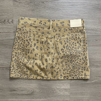 Load image into Gallery viewer, CITIZENS OF HUMANITY Size 27/4 BOUTIQUE
