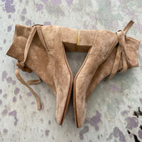 Load image into Gallery viewer, Gianvito Rossi Size 10 1/2 DESIGNER
