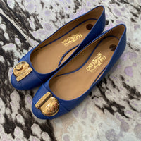 Load image into Gallery viewer, FERRAGAMO Size 10 DESIGNER
