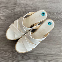 Load image into Gallery viewer, Jimmy Choo Size 7 DESIGNER
