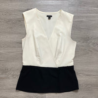 Load image into Gallery viewer, ANN TAYLOR Size 6 TOPS

