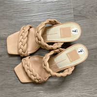 Load image into Gallery viewer, Dolce Vita Size 7 SHOE
