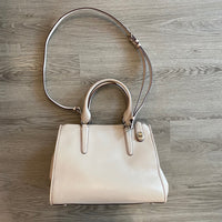 Load image into Gallery viewer, COACH Size BOUTIQUE
