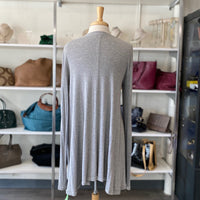 Load image into Gallery viewer, FREE PEOPLE Size LARGE TOPS
