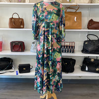 Load image into Gallery viewer, VILAGALLO Size 8 BOUTIQUE
