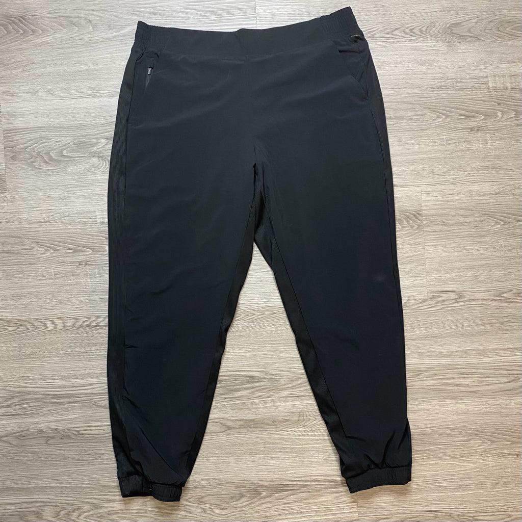 ATHLETA Size 16 PLUS