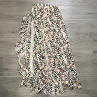 Load image into Gallery viewer, EASEL Size MED SKIRT
