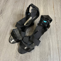 Load image into Gallery viewer, Manolo Blahnik Size 7 1/2 DESIGNER
