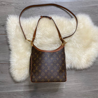 Load image into Gallery viewer, Louis Vuitton DESIGNER

