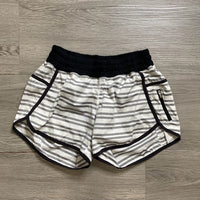 Load image into Gallery viewer, Lululemon Size SMALL ATHLETIC WEAR
