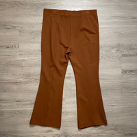 Load image into Gallery viewer, JADE Size XL BOUTIQUE
