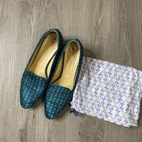 Load image into Gallery viewer, Sarah Flint Size 9 BOUTIQUE
