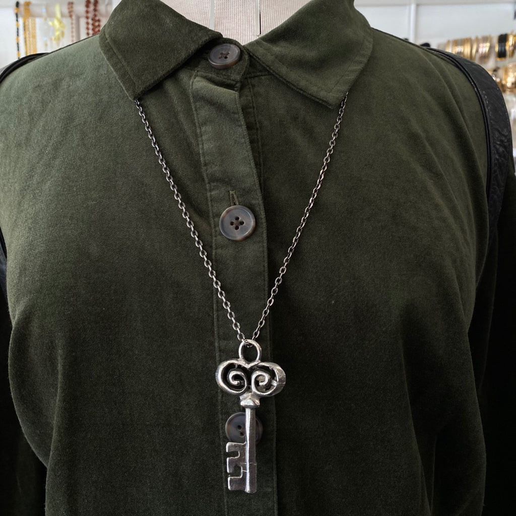 NO LABEL Necklace