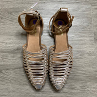 Load image into Gallery viewer, SEYCHELLES Size 8 SHOE
