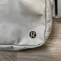 Load image into Gallery viewer, Lululemon HANDBAGS
