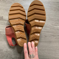 Load image into Gallery viewer, SOREL Size 7 1/2 BOUTIQUE
