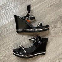 Load image into Gallery viewer, Christian Louboutin Size 41 DESIGNER
