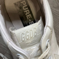 Load image into Gallery viewer, Golden Goose Size 9 1/2 DESIGNER
