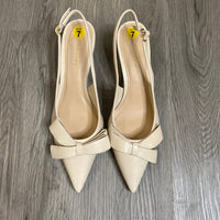 Load image into Gallery viewer, AREZZO Size 7 SHOE
