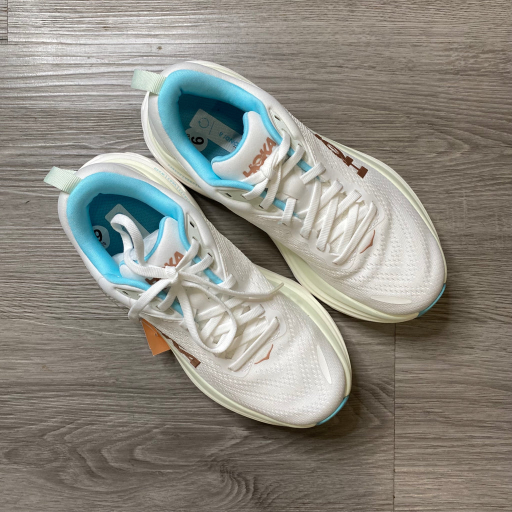 HOKA Size 6 SHOE