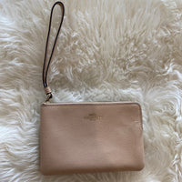 Load image into Gallery viewer, COACH BOUTIQUE
