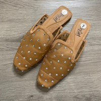 Load image into Gallery viewer, Hey Girl Corkys Size 7 SHOE
