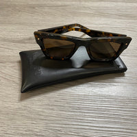 Load image into Gallery viewer, VALENTINO DESIGNER

