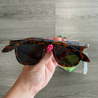 Load image into Gallery viewer, QUAY Sunglasses
