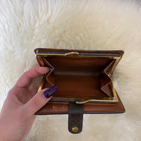 Load image into Gallery viewer, Louis Vuitton DESIGNER
