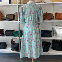 Load image into Gallery viewer, Victoria Dunn Size MED BOUTIQUE

