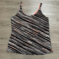 Load image into Gallery viewer, White House Black Market Size XS TOPS
