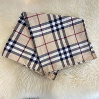Load image into Gallery viewer, BURBERRY Size DESIGNER
