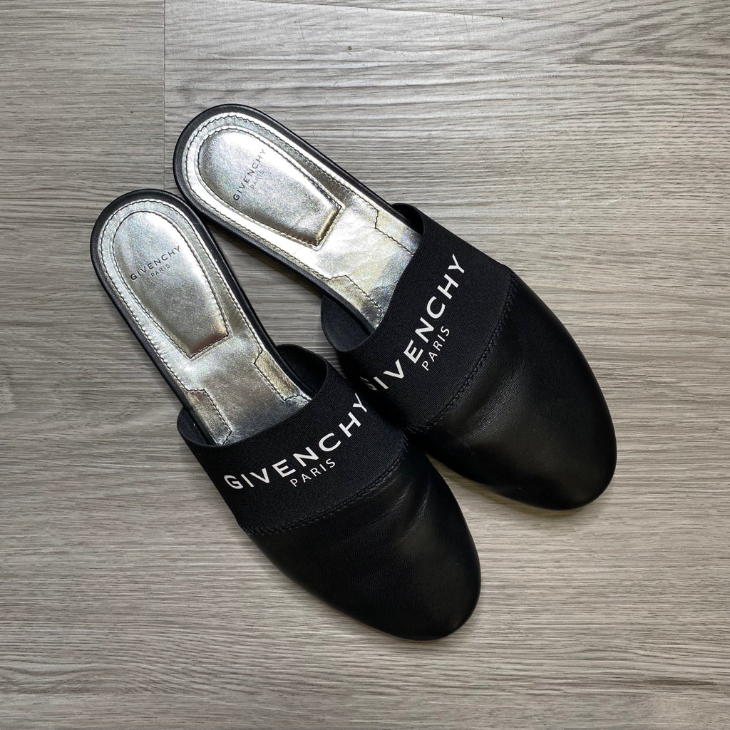 GIVENCHY Size 8 DESIGNER