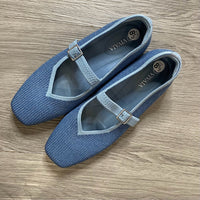 Load image into Gallery viewer, Vivaia Size 8 1/2 SHOE

