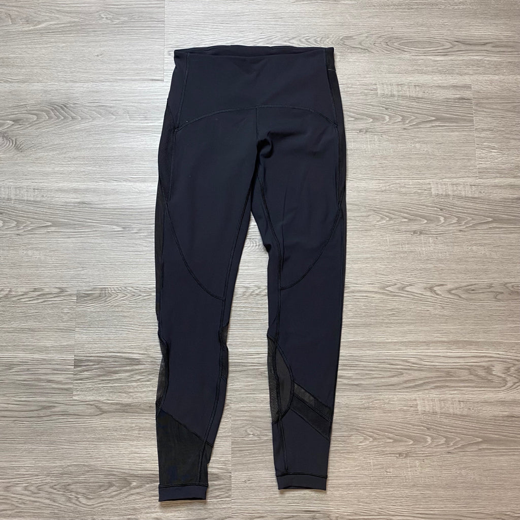 Lululemon Size 10 ATHLETIC WEAR