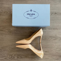 Load image into Gallery viewer, PRADA Size 7 DESIGNER
