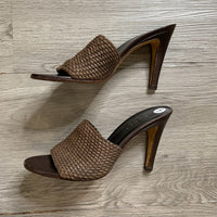 Load image into Gallery viewer, GUCCI Size 7 DESIGNER
