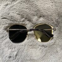 Load image into Gallery viewer, BURBERRY DESIGNER
