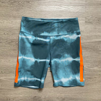 Load image into Gallery viewer, NIKE Size MED ATHLETIC WEAR
