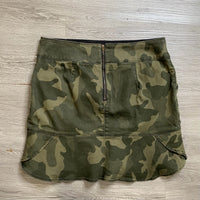 Load image into Gallery viewer, White House Black Market Size 10 SKIRT
