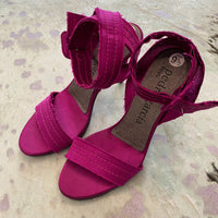 Load image into Gallery viewer, Pedro Garcia Size 9 1/2 BOUTIQUE
