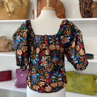 Load image into Gallery viewer, OLIVACEOUS Size LARGE TOPS
