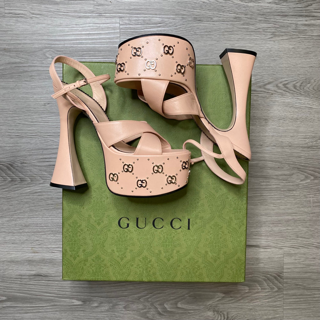 GUCCI Size 8 1/2 DESIGNER