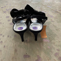Load image into Gallery viewer, STUART WEITZMAN Size 8 N BOUTIQUE
