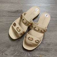 Load image into Gallery viewer, SPLENDID Size 7 SHOE
