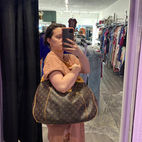 Load image into Gallery viewer, Louis Vuitton DESIGNER
