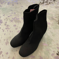 Load image into Gallery viewer, MIA Size 9 SHOE
