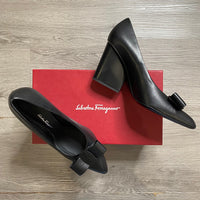 Load image into Gallery viewer, FERRAGAMO Size 9 1/2 DESIGNER
