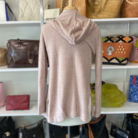 Load image into Gallery viewer, Barefoot Dreams Size SMALL TOPS
