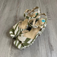 Load image into Gallery viewer, Sam Edelman Size 7 1/2 SHOE
